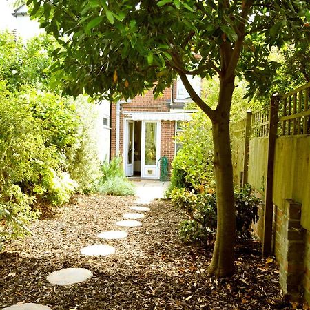Little Lane Villa Alverstoke Exterior photo