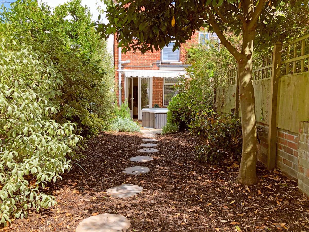 Little Lane Villa Alverstoke Exterior photo
